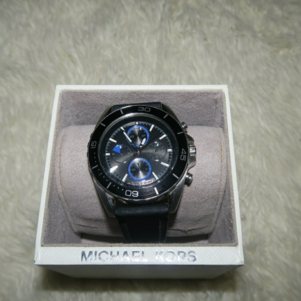 Mk Watch